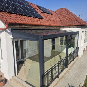 Alumínium teraszok üveg fedéssel